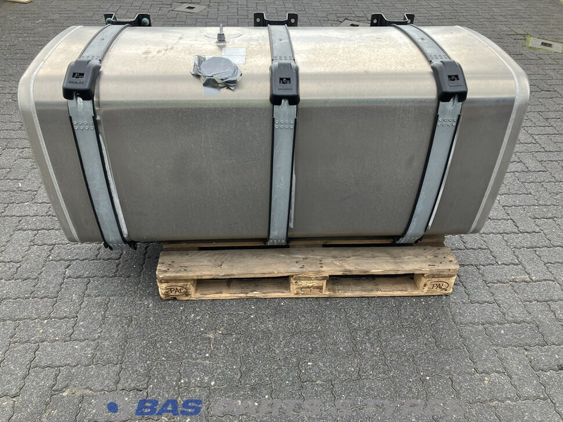 MAN Brandstoftank MAN 710 Liter 81122016766 - Brændstoftank for Lastbil: billede 1 MAN Brandstoftank MAN 710 Liter 81122016766 - Brændstoftank for Lastbil: billede 1