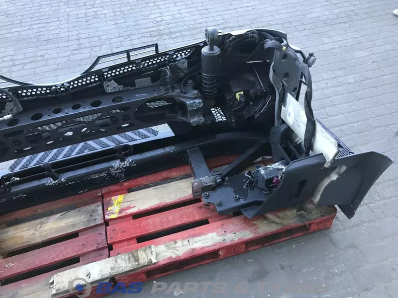 Mercedes-Benz Antos MP4 Bumper Mercedes A 960 310 23 22 - Kofanger for Lastbil: billede 5 Mercedes-Benz Antos MP4 Bumper Mercedes A 960 310 23 22 - Kofanger for Lastbil: billede 5