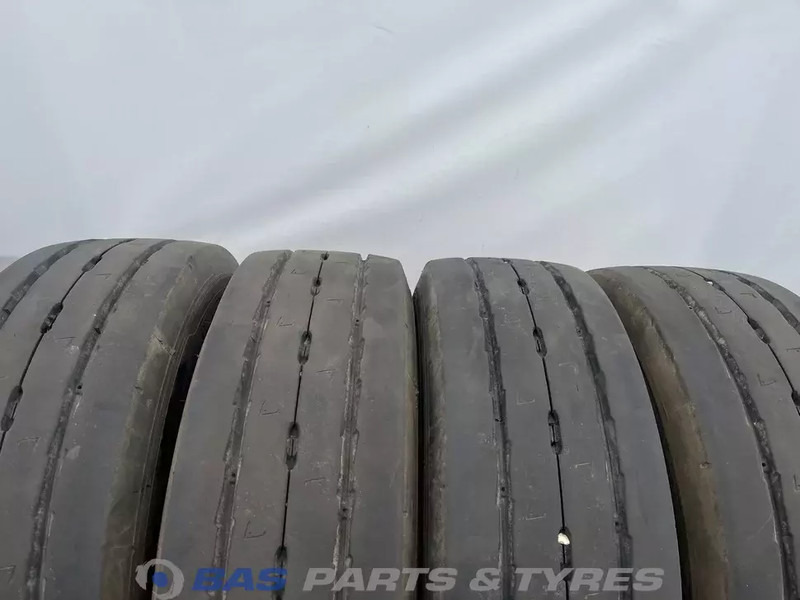 Michelin Michelin 205/65R17.5 X Multi T2 132/130 J M+S 3PMSF gebruikte set - Dæk for Lastbil: billede 2 Michelin Michelin 205/65R17.5 X Multi T2 132/130 J M+S 3PMSF gebruikte set - Dæk for Lastbil: billede 2