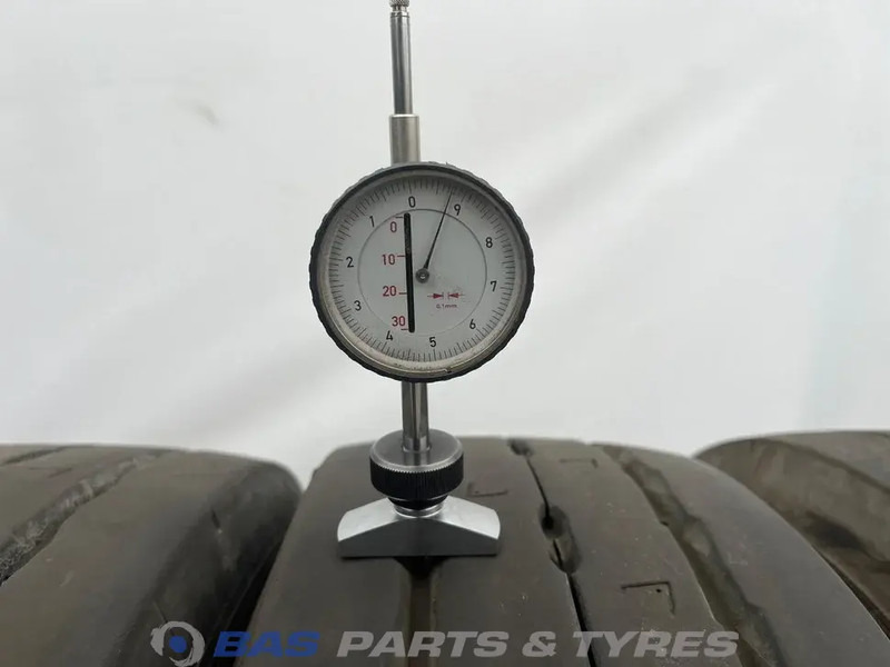 Michelin Michelin 205/65R17.5 X Multi T2 132/130 J M+S 3PMSF gebruikte set - Dæk for Lastbil: billede 3 Michelin Michelin 205/65R17.5 X Multi T2 132/130 J M+S 3PMSF gebruikte set - Dæk for Lastbil: billede 3