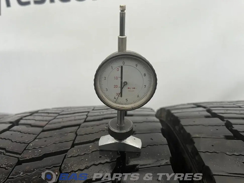 Michelin Michelin 315/70R22.5 X MULTI D 154/150 M+S 3PMSF gebruikte set - Dæk for Lastbil: billede 3 Michelin Michelin 315/70R22.5 X MULTI D 154/150 M+S 3PMSF gebruikte set - Dæk for Lastbil: billede 3
