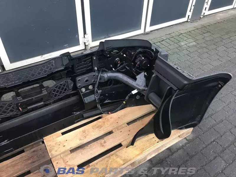 Renault D-Serie Bumper Renault 7482642303 - Kofanger for Lastbil: billede 5 Renault D-Serie Bumper Renault 7482642303 - Kofanger for Lastbil: billede 5