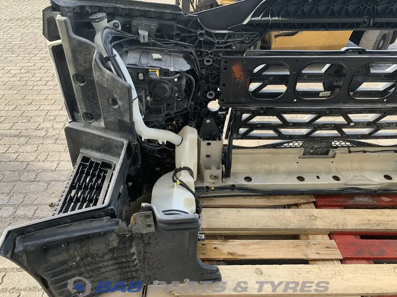 Renault T-Serie Bumper Renault 7482291437 - Kofanger for Lastbil: billede 4 Renault T-Serie Bumper Renault 7482291437 - Kofanger for Lastbil: billede 4