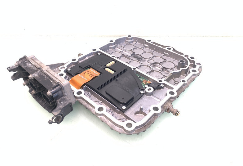 Renault T-Serie Versnellingsbakdeksel Renault 7424213321 - Gearkasse for Lastbil: billede 1 Renault T-Serie Versnellingsbakdeksel Renault 7424213321 - Gearkasse for Lastbil: billede 1