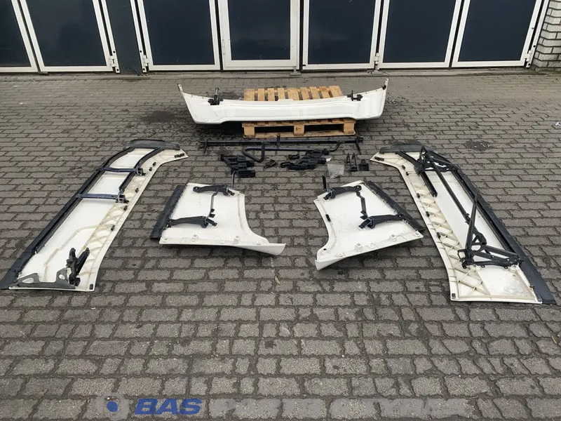 Scania R-Serie NextGen Spoilerset Scania CR-20 Highline L3H2 2390445 - Aerodynamikken/ Spoilersæt for Lastbil: billede 4 Scania R-Serie NextGen Spoilerset Scania CR-20 Highline L3H2 2390445 - Aerodynamikken/ Spoilersæt for Lastbil: billede 4