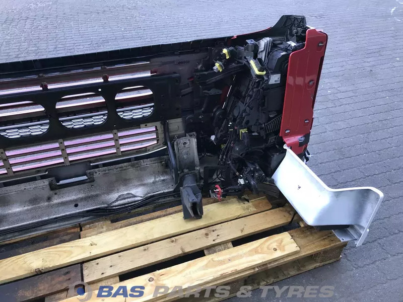 Volvo FM4 Bumper Volvo 21221129 - Kofanger for Lastbil: billede 5 Volvo FM4 Bumper Volvo 21221129 - Kofanger for Lastbil: billede 5