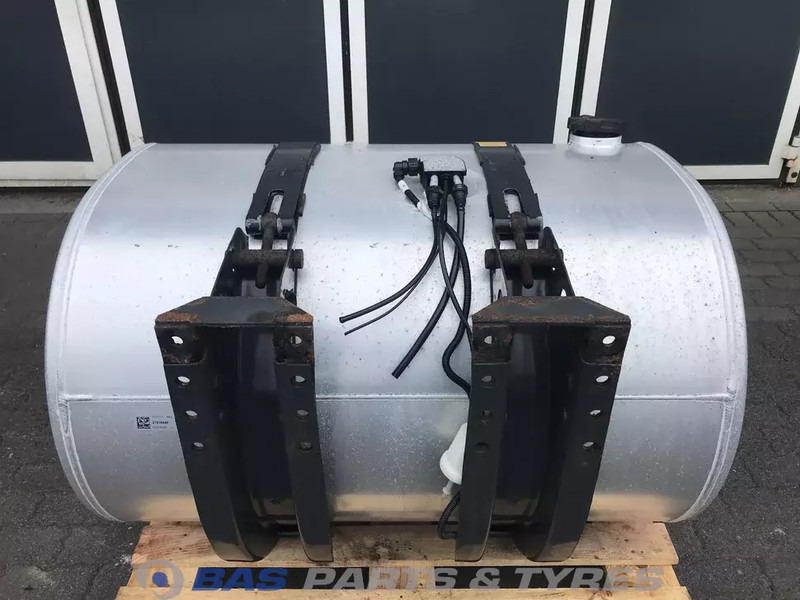 Volvo  - Brændstoftank for Lastbil: billede 3 Volvo  - Brændstoftank for Lastbil: billede 3