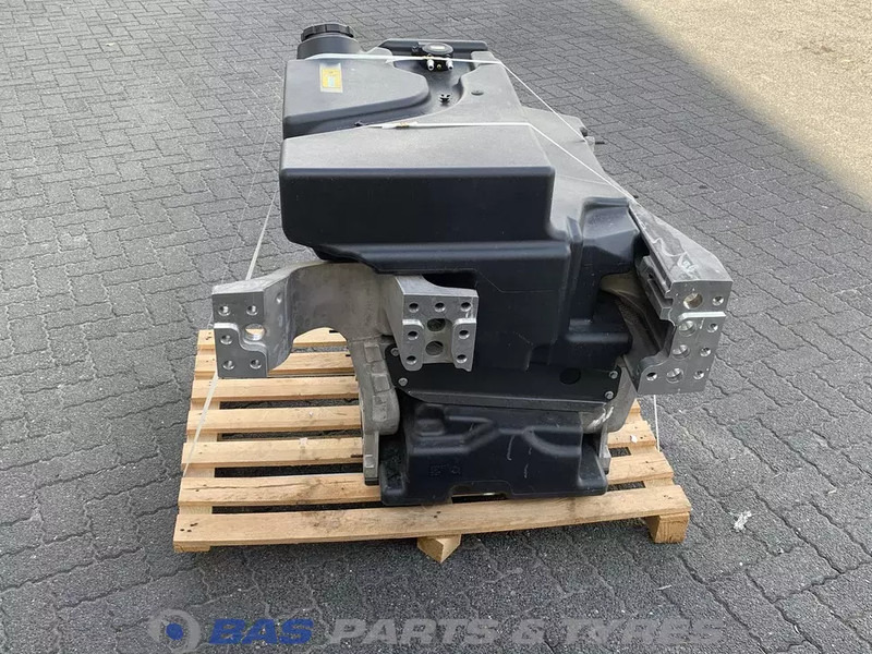 Volvo  - Brændstoftank for Lastbil: billede 4 Volvo  - Brændstoftank for Lastbil: billede 4