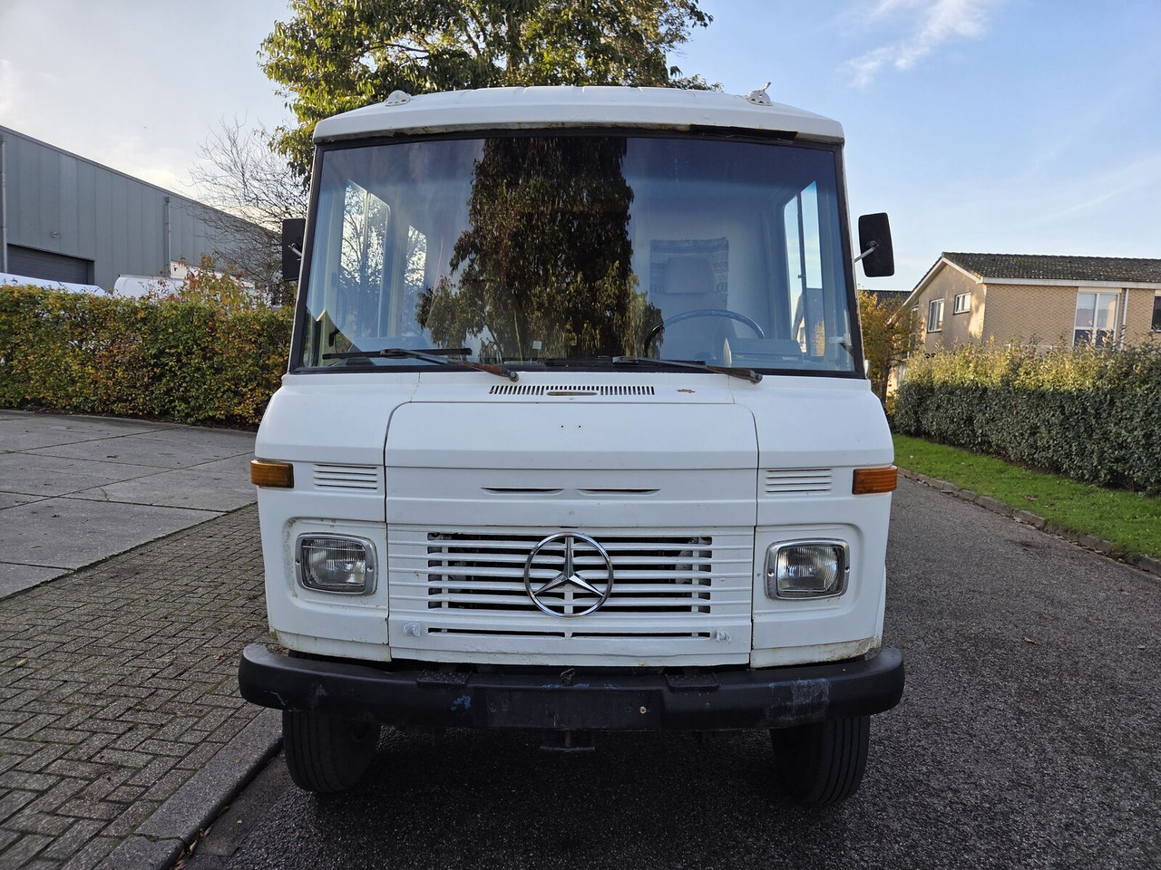 Mercedes-Benz L 613 D buscamper - Camper van: billede 2 Mercedes-Benz L 613 D buscamper - Camper van: billede 2