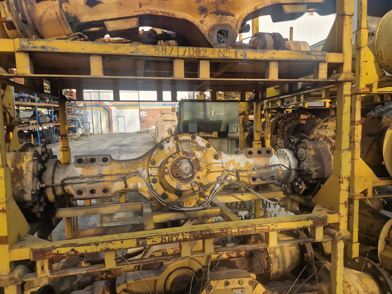 EJE DELANTERO/TRASERO DE VOLVO A25C - Aksel og reservedele for Entreprenørmaskin: billede 1 EJE DELANTERO/TRASERO DE VOLVO A25C - Aksel og reservedele for Entreprenørmaskin: billede 1