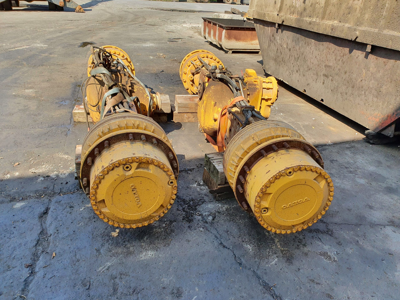 EJES VOLVO A40D - Aksel og reservedele for Entreprenørmaskin: billede 1 EJES VOLVO A40D - Aksel og reservedele for Entreprenørmaskin: billede 1