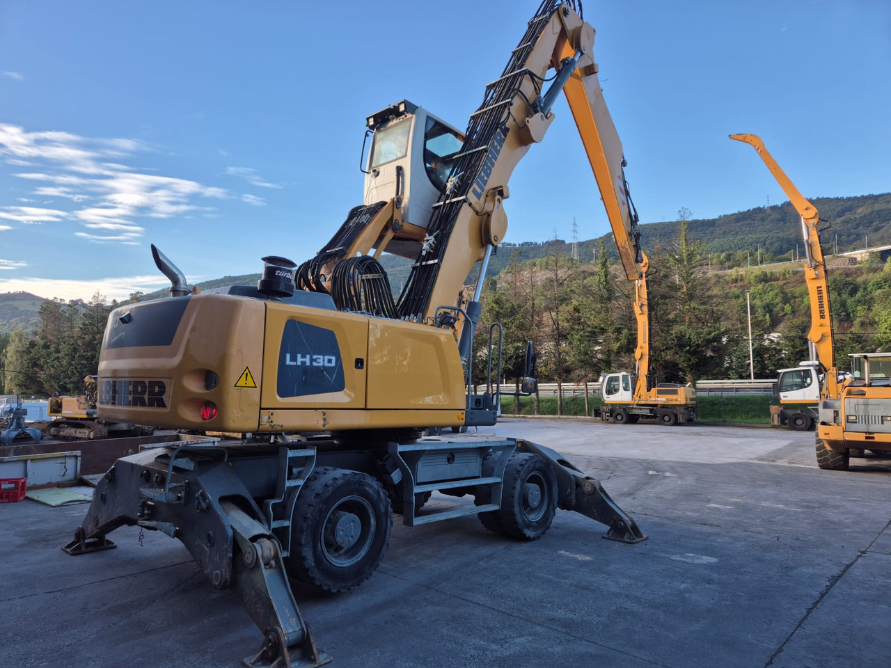 LIEBHERR LH30M - Materialhåndteringsmaskine: billede 4 LIEBHERR LH30M - Materialhåndteringsmaskine: billede 4
