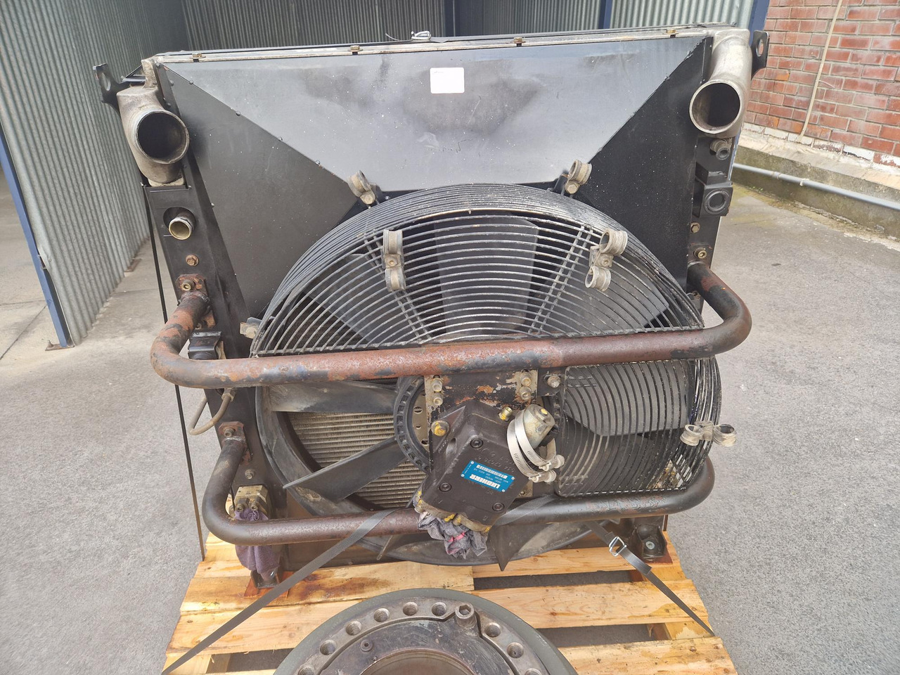 RADIADOR LIEBHERR R914B - Køler for Entreprenørmaskin: billede 1 RADIADOR LIEBHERR R914B - Køler for Entreprenørmaskin: billede 1