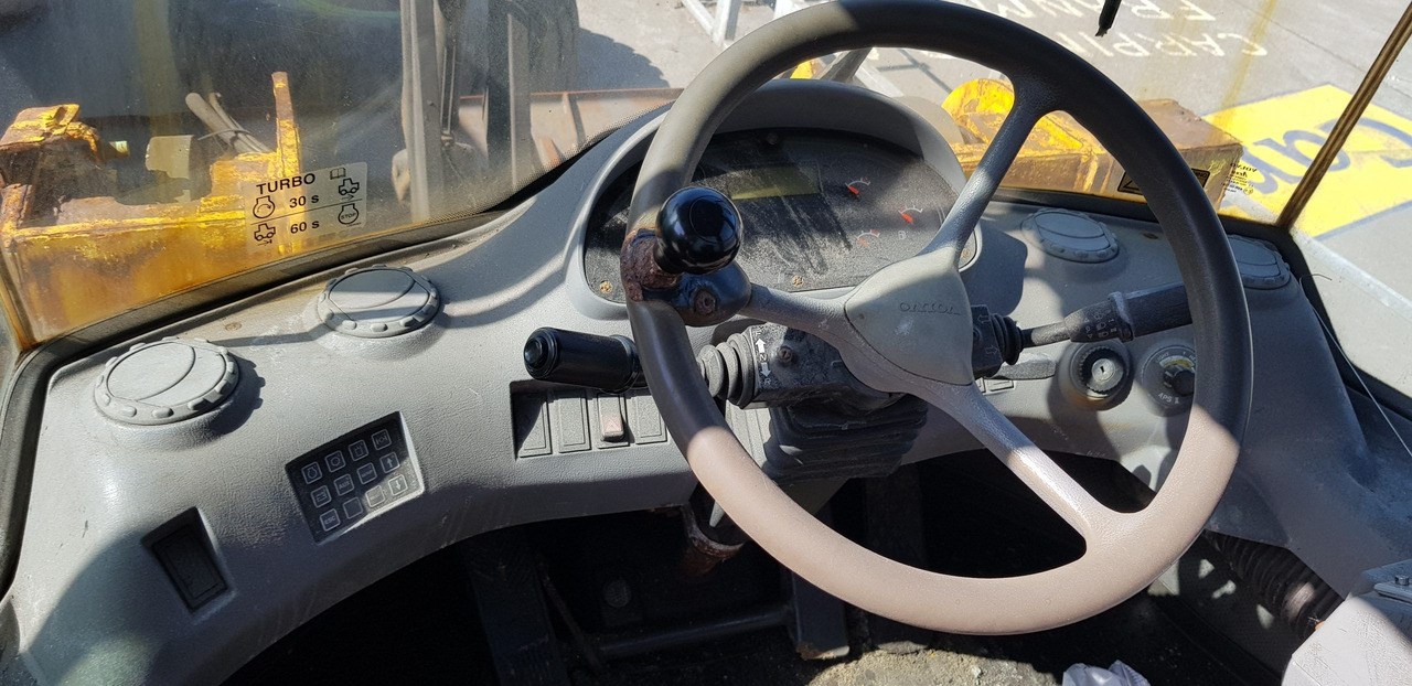 VOLVO L90D S/N 33264 - Gummihjulslæsser: billede 3 VOLVO L90D S/N 33264 - Gummihjulslæsser: billede 3