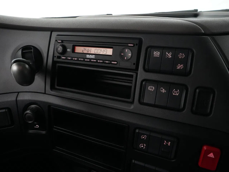 Trækker DAF XF 480 FT Super Space Cab, 2x Tanks, PTO Prep: billede 18 Trækker DAF XF 480 FT Super Space Cab, 2x Tanks, PTO Prep: billede 18