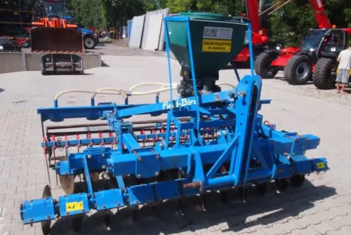 Agregat uprawowo-siewny Rabe Werk 2011 3m brona talerzowa z siewnikiem do poplonów - Kombi-såmaskine: billede 2 Agregat uprawowo-siewny Rabe Werk 2011 3m brona talerzowa z siewnikiem do poplonów - Kombi-såmaskine: billede 2