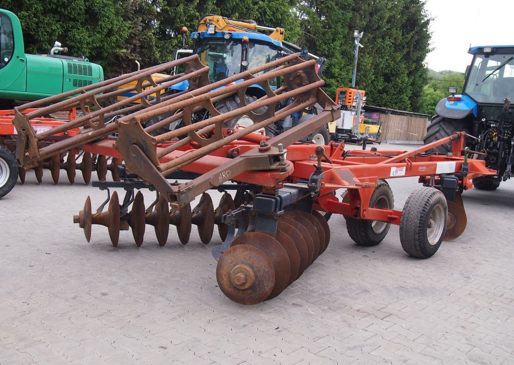 Brona talerzowa GREGOIRE-BESSON talerzówka 3,5m Brona talerzowa 3,5m z wałem - Tallerkenharve: billede 1 Brona talerzowa GREGOIRE-BESSON talerzówka 3,5m Brona talerzowa 3,5m z wałem - Tallerkenharve: billede 1