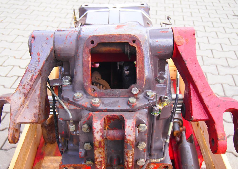 Części do Ciągnika Massey Ferguson MF 3000, 6000 Tylny most z podnośnikiem od MF 3000, 6000 - Bagaksel for Landbrugsmaskine: billede 4 Części do Ciągnika Massey Ferguson MF 3000, 6000 Tylny most z podnośnikiem od MF 3000, 6000 - Bagaksel for Landbrugsmaskine: billede 4