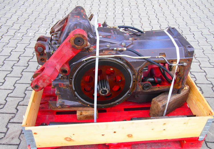 Części do Ciągnika Massey Ferguson MF 3000, 6000 Tylny most z podnośnikiem od MF 3000, 6000 - Bagaksel for Landbrugsmaskine: billede 1 Części do Ciągnika Massey Ferguson MF 3000, 6000 Tylny most z podnośnikiem od MF 3000, 6000 - Bagaksel for Landbrugsmaskine: billede 1