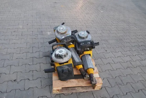 Młot wyburzeniowy Wacker BH23 2010 spalinowy - Bygningsudstyr: billede 2 Młot wyburzeniowy Wacker BH23 2010 spalinowy - Bygningsudstyr: billede 2