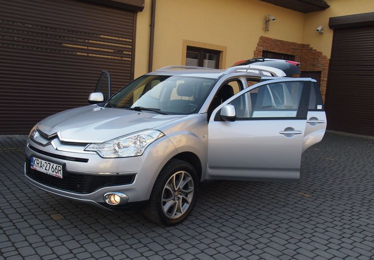 Samochód Citroen C-Crosser 2.2 HDI 2010 Samochód osobowy SUW 4x4 - Bil: billede 1 Samochód Citroen C-Crosser 2.2 HDI 2010 Samochód osobowy SUW 4x4 - Bil: billede 1