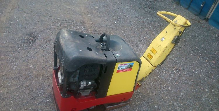 Ubijarka Dynapac LH 300 2006 - Pladevibrator: billede 1 Ubijarka Dynapac LH 300 2006 - Pladevibrator: billede 1