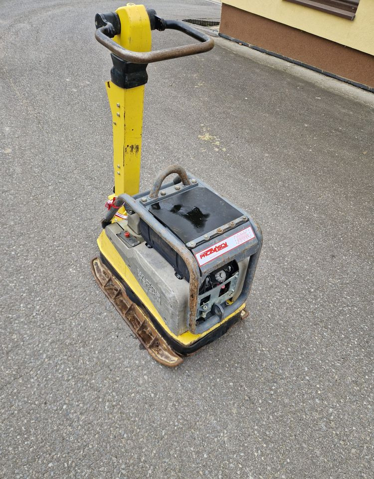 Ubijarka Wacker DPU 4545 2018 Ubijarka zagęszczarka płyta Wacker DPU 4545 - Pladevibrator: billede 2 Ubijarka Wacker DPU 4545 2018 Ubijarka zagęszczarka płyta Wacker DPU 4545 - Pladevibrator: billede 2