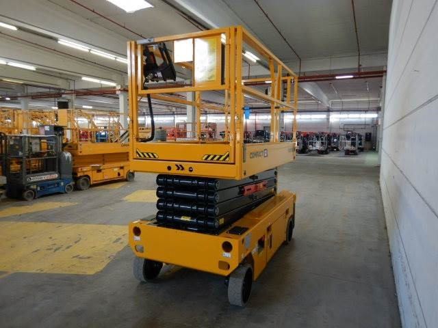 Haulotte Compact 12 AE - Sakselift: billede 4 Haulotte Compact 12 AE - Sakselift: billede 4