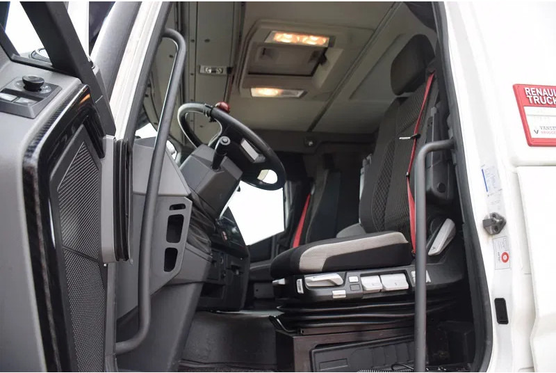 Trækker Renault T460: billede 8 Trækker Renault T460: billede 8