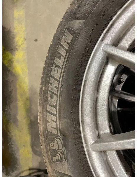 Michelin *205/55 R16 - Dæk og fælge for Bil: billede 3 Michelin *205/55 R16 - Dæk og fælge for Bil: billede 3
