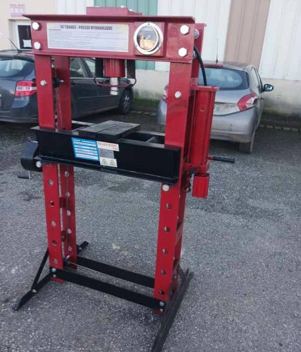 Materiel d' atelier Pour metal , bois, etc - Værkstedsudstyr: billede 5 Materiel d' atelier Pour metal , bois, etc - Værkstedsudstyr: billede 5