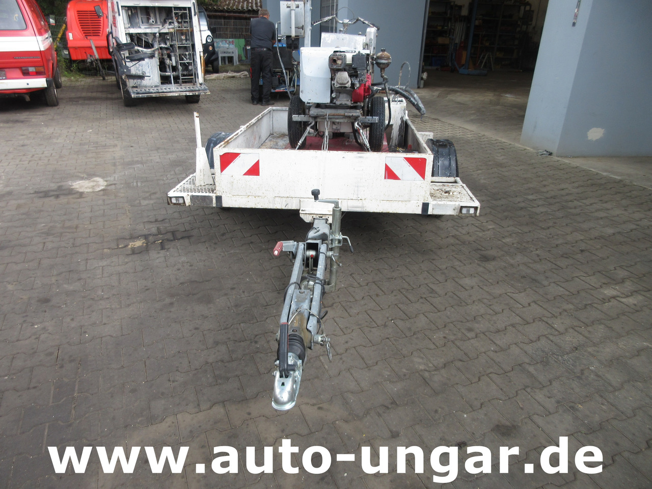 Graco Zebra 5 Airless Traceuse Markiermaschine Roadmarking Machine mit Trailer Hofmann - Asfaltudlægningmaskine: billede 2 Graco Zebra 5 Airless Traceuse Markiermaschine Roadmarking Machine mit Trailer Hofmann - Asfaltudlægningmaskine: billede 2