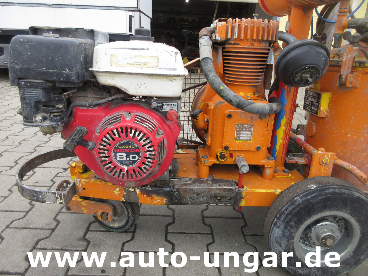 Greggory Roadmarking Straßenmarkiermaschine Hofmann Graco LineLazer Euroliners - Asfaltudlægningmaskine: billede 3 Greggory Roadmarking Straßenmarkiermaschine Hofmann Graco LineLazer Euroliners - Asfaltudlægningmaskine: billede 3