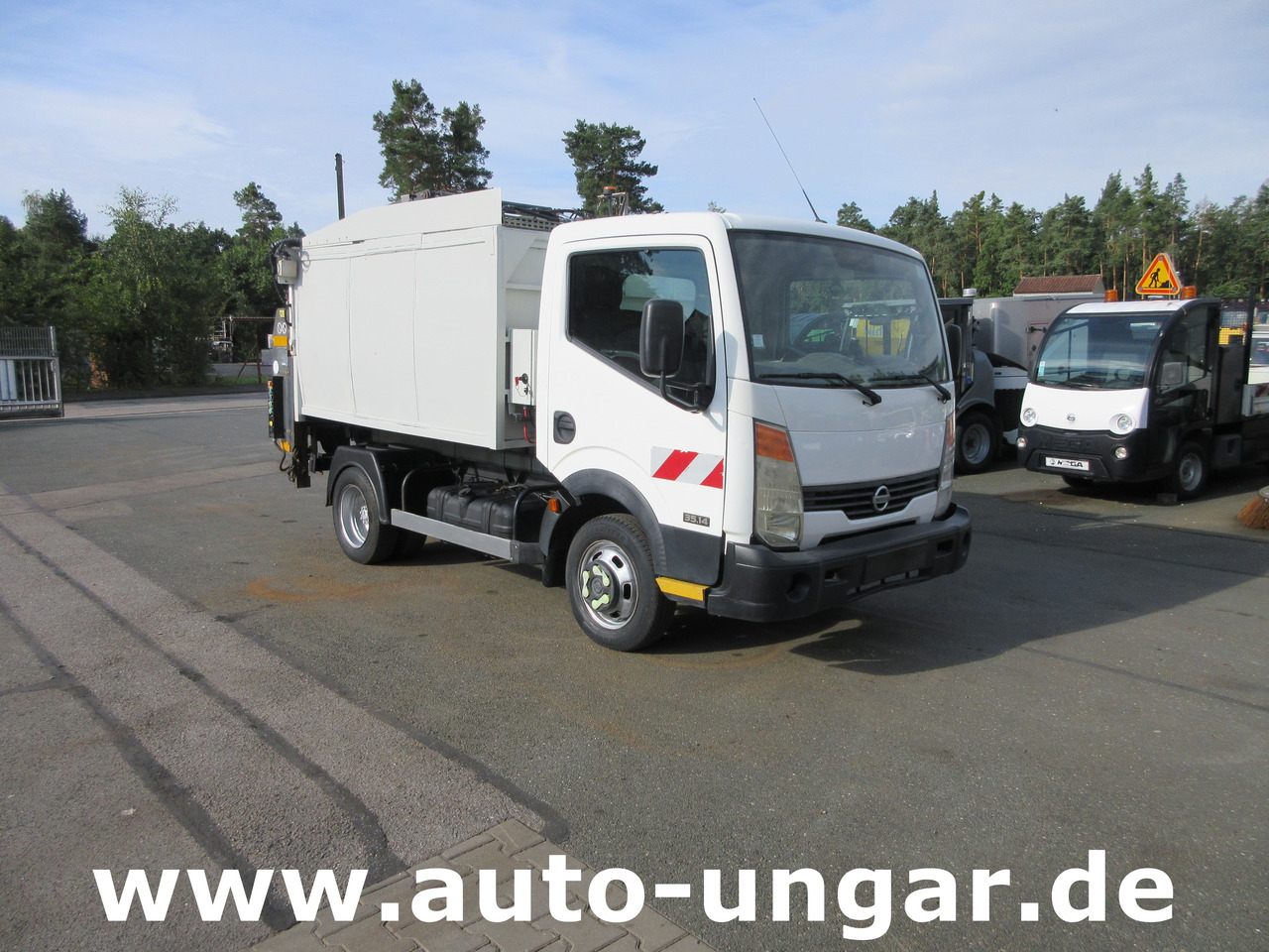 Nissan Cabstar 35.14 Mecagil Lebon Müllwagen BOM Garbage Truck 3.500kg - Affaldsmaskine: billede 1 Nissan Cabstar 35.14 Mecagil Lebon Müllwagen BOM Garbage Truck 3.500kg - Affaldsmaskine: billede 1