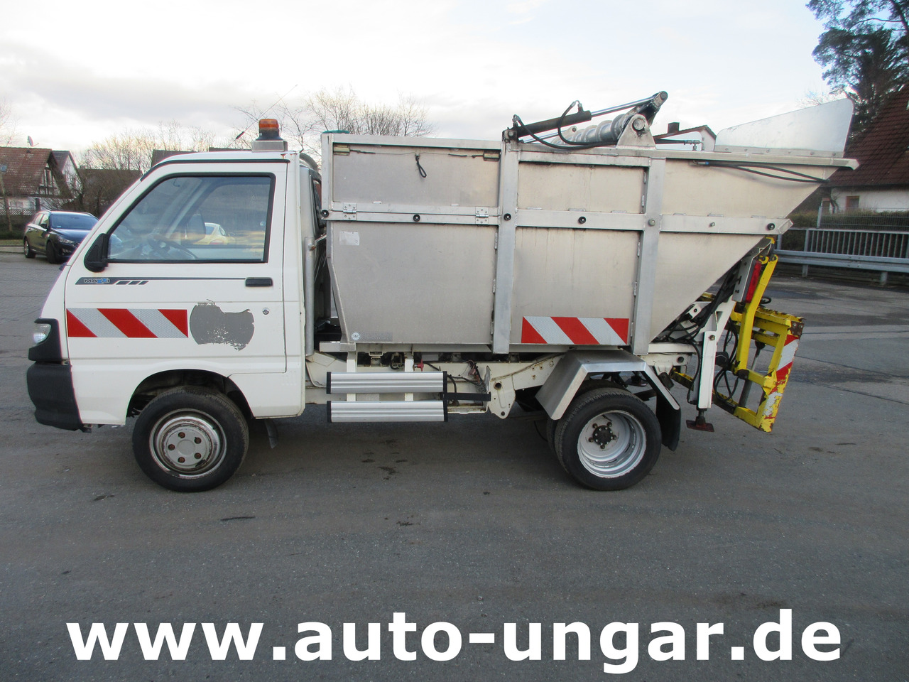 Piaggio Porter Maxxi D120 Müllwagen 3.5m³ Lifter Presse - Ersatzteilträger - Affaldsmaskine: billede 4 Piaggio Porter Maxxi D120 Müllwagen 3.5m³ Lifter Presse - Ersatzteilträger - Affaldsmaskine: billede 4