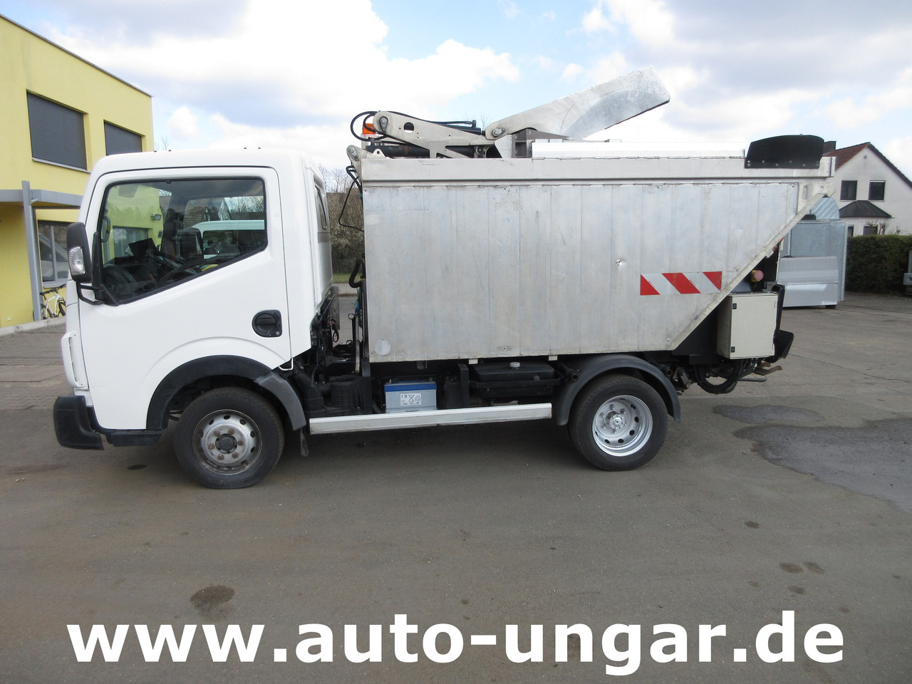 Renault Maxity 130 Müllwagen 3.500kg Lifter Presse Kipper Provence Benne Medium - Affaldsmaskine: billede 4 Renault Maxity 130 Müllwagen 3.500kg Lifter Presse Kipper Provence Benne Medium - Affaldsmaskine: billede 4