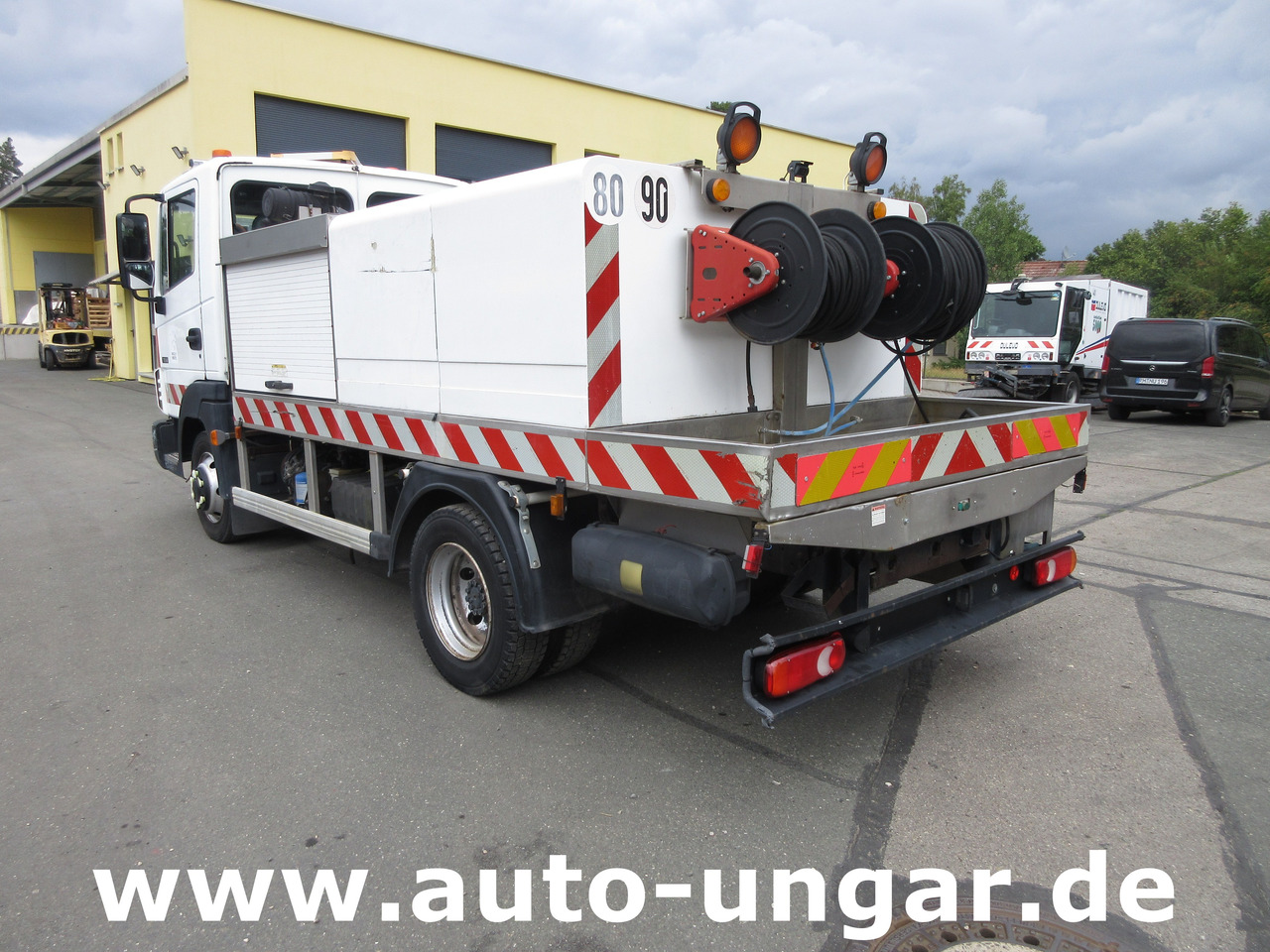 NISSAN Atleon 70.14 mit Hochdruckreiniger Wasserwagen Waschwagen Kärcher High Pressure - Utility/ Speciel maskine: billede 5 NISSAN Atleon 70.14 mit Hochdruckreiniger Wasserwagen Waschwagen Kärcher High Pressure - Utility/ Speciel maskine: billede 5