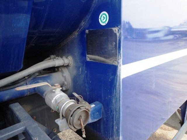 Tankbil til transportering brandstof Renault 19.5t +8m3 (5+3) Kobit: billede 10