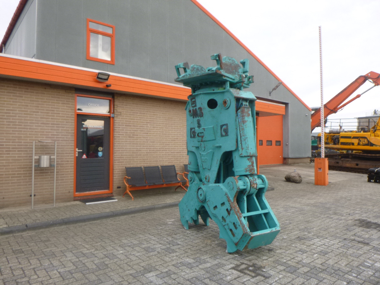 MONTABERT MB500 - Hydrauliske sakse for Bæltegravemaskine: billede 1 MONTABERT MB500 - Hydrauliske sakse for Bæltegravemaskine: billede 1