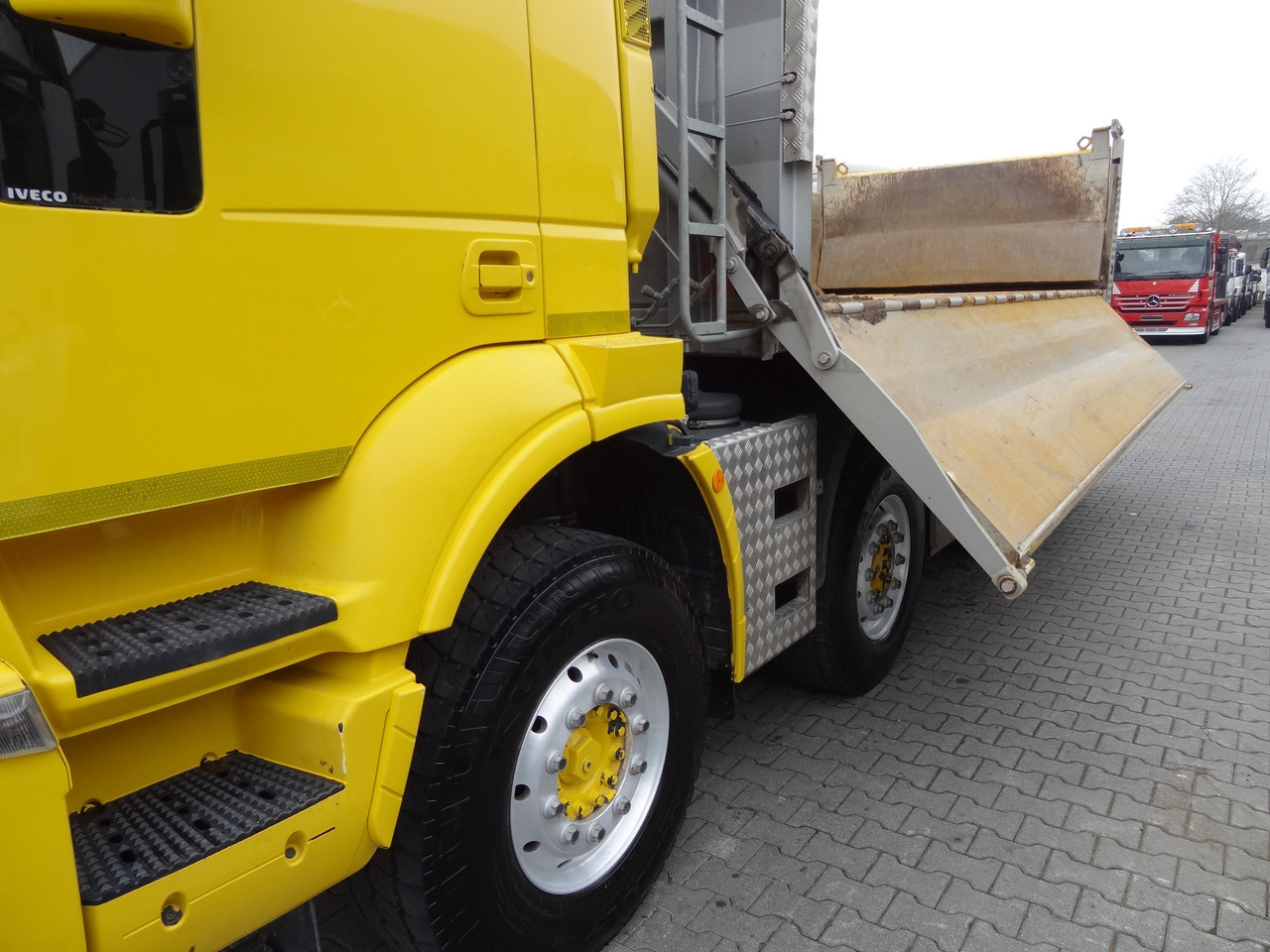 Iveco Trakker 450 8X4 Meiller - Tipvogn lastbil: billede 3 Iveco Trakker 450 8X4 Meiller - Tipvogn lastbil: billede 3