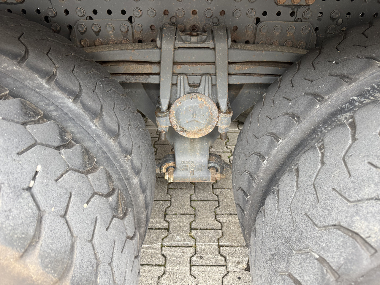 Mercedes-Benz Arocs 3245 K 8X4 - Tipvogn lastbil: billede 5 Mercedes-Benz Arocs 3245 K 8X4 - Tipvogn lastbil: billede 5