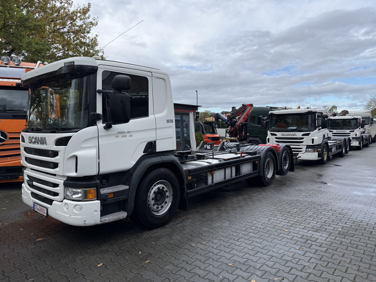 Scania P280 6X2*4 - Lastbil chassis: billede 1 Scania P280 6X2*4 - Lastbil chassis: billede 1