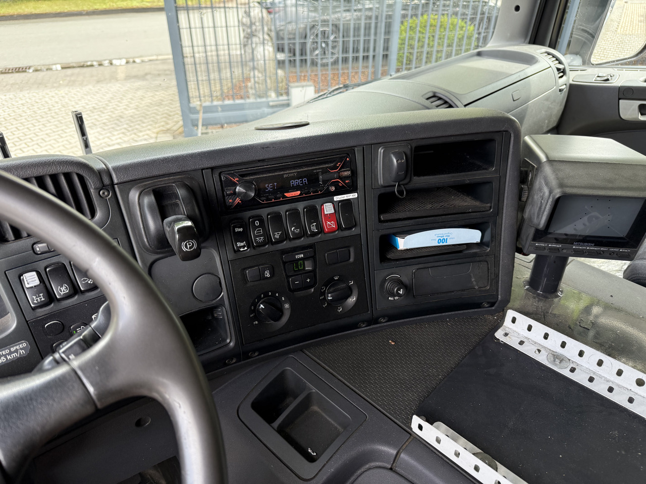 Scania P420 8X2*6 - Lastbil chassis: billede 2 Scania P420 8X2*6 - Lastbil chassis: billede 2