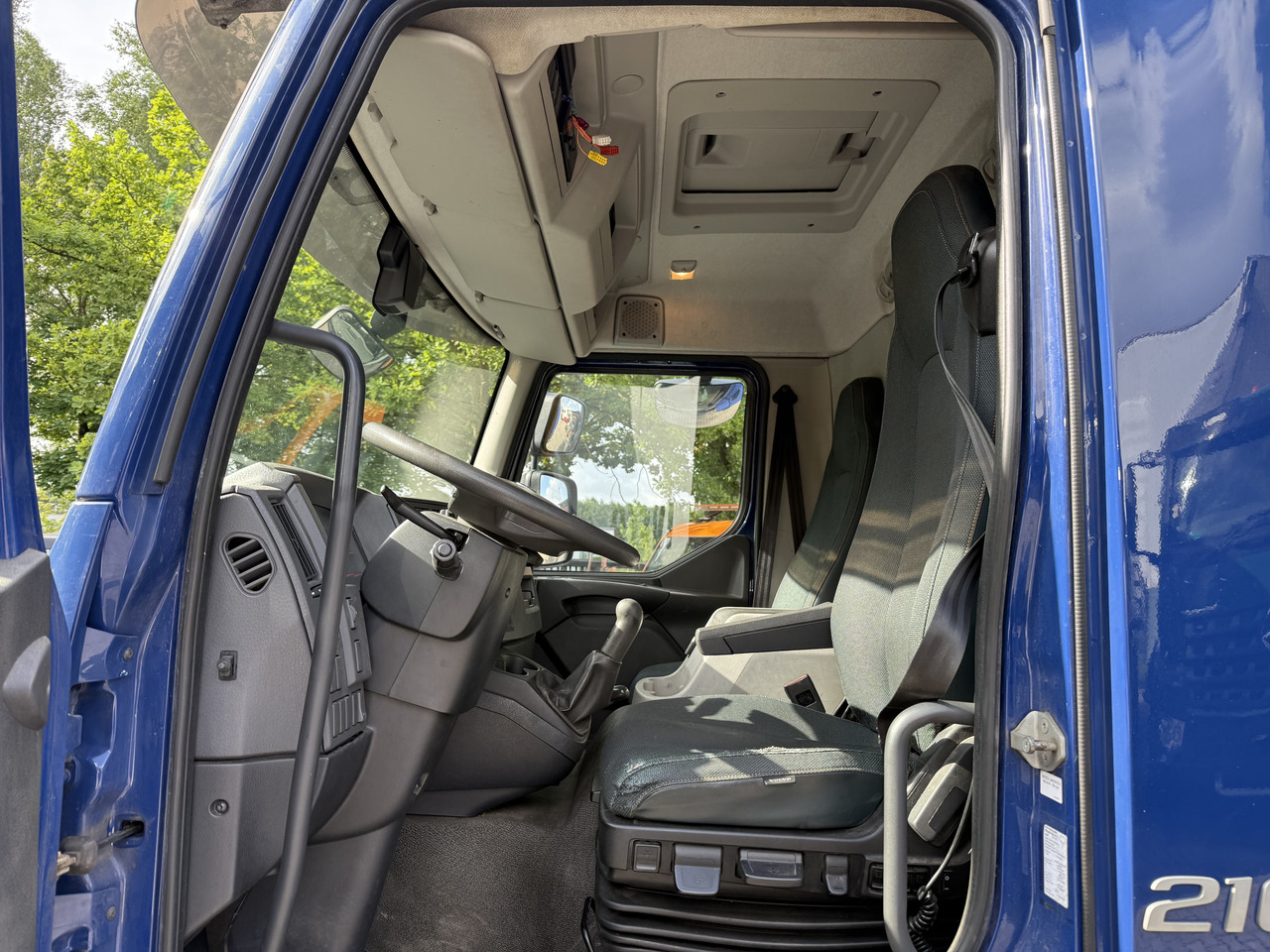 Volvo FL210 14 Tonner - Lastbil med presenning: billede 4 Volvo FL210 14 Tonner - Lastbil med presenning: billede 4