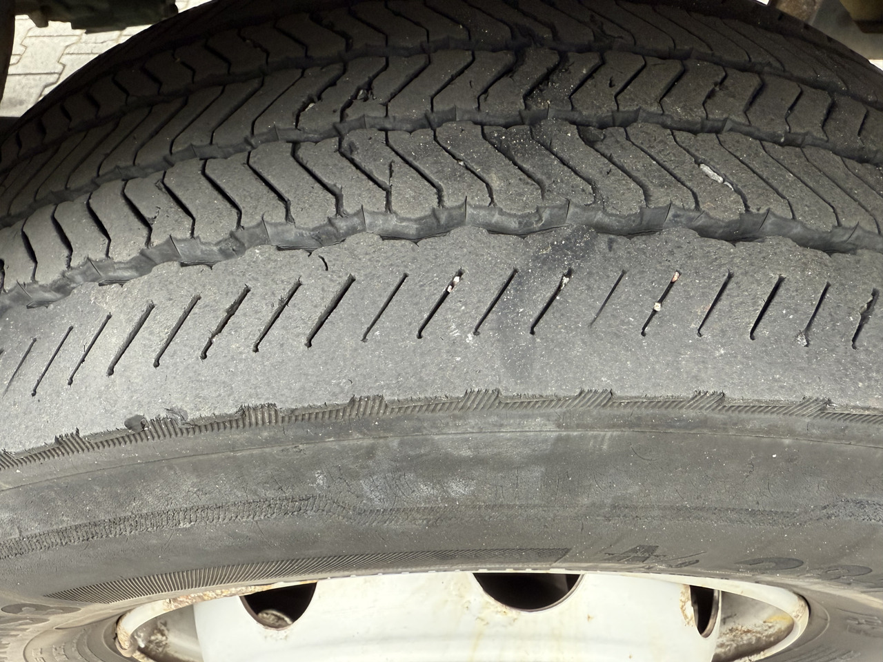 Volvo FL250.16 HMF 875 K3 - Lastbil med lad, Lastbil med kran: billede 3 Volvo FL250.16 HMF 875 K3 - Lastbil med lad, Lastbil med kran: billede 3