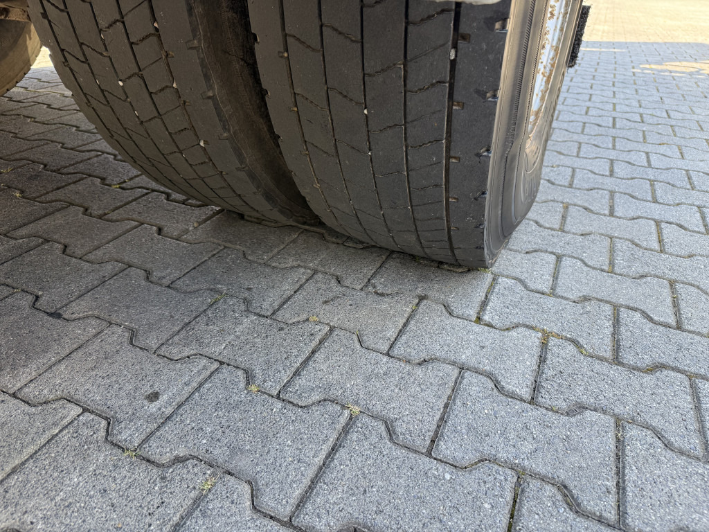 Volvo FM12 420 4X4 Kran MKG 300 bis 24 Meter - Lastbil med lad, Lastbil med kran: billede 4 Volvo FM12 420 4X4 Kran MKG 300 bis 24 Meter - Lastbil med lad, Lastbil med kran: billede 4