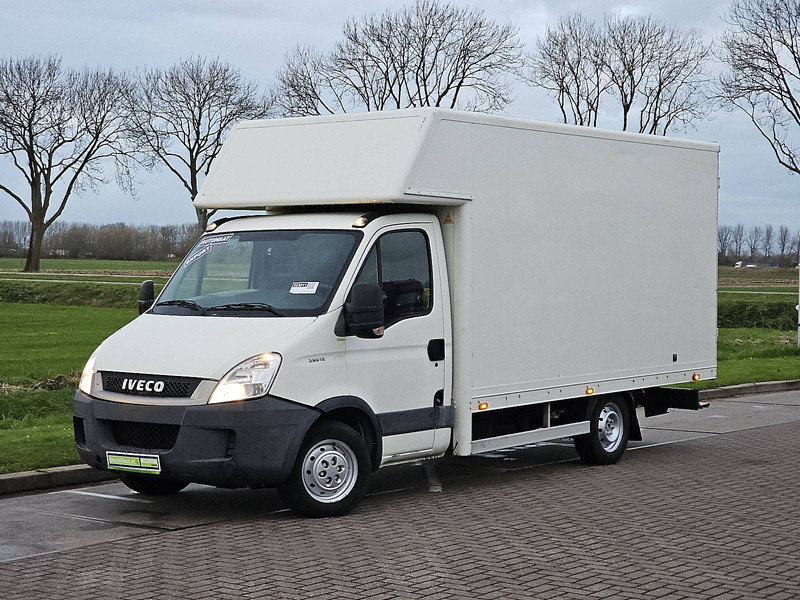 Iveco Daily 35 S 12 - Varebil med kasse: billede 2 Iveco Daily 35 S 12 - Varebil med kasse: billede 2
