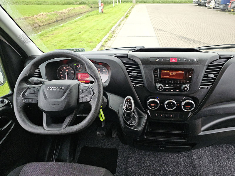 Varebil med kasse Iveco Daily 35S14       Bakwagen Laadklep!: billede 8