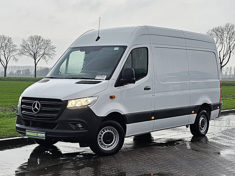 Mercedes-Benz Sprinter 317 L2H2 Mbux Navi RWD! - Varevogn: billede 2 Mercedes-Benz Sprinter 317 L2H2 Mbux Navi RWD! - Varevogn: billede 2