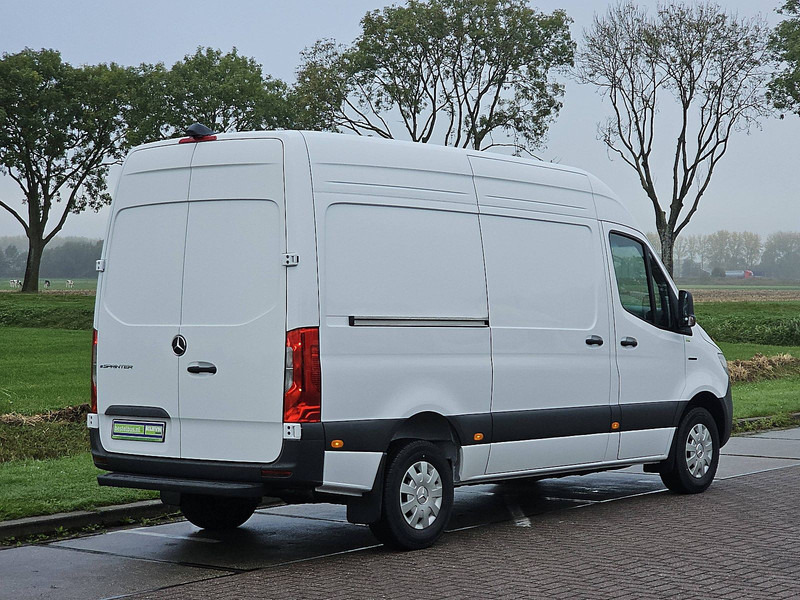 Mercedes-Benz eSprinter 320 L2H2 81kWh Nieuw - Varevogn, El-varebil: billede 3 Mercedes-Benz eSprinter 320 L2H2 81kWh Nieuw - Varevogn, El-varebil: billede 3